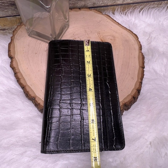 Black Genuine Leather Croc Embossed Snap Button Organizer Wallet - Picture 12 of 12